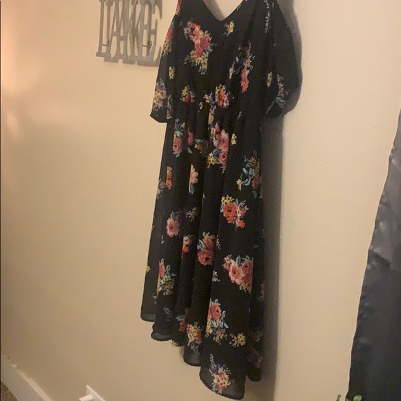 Torrid - Picture 2 of 3